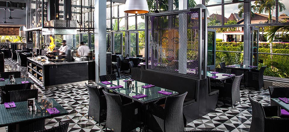 Experience The Newly Refurbished Starz Diner and Starz Deli